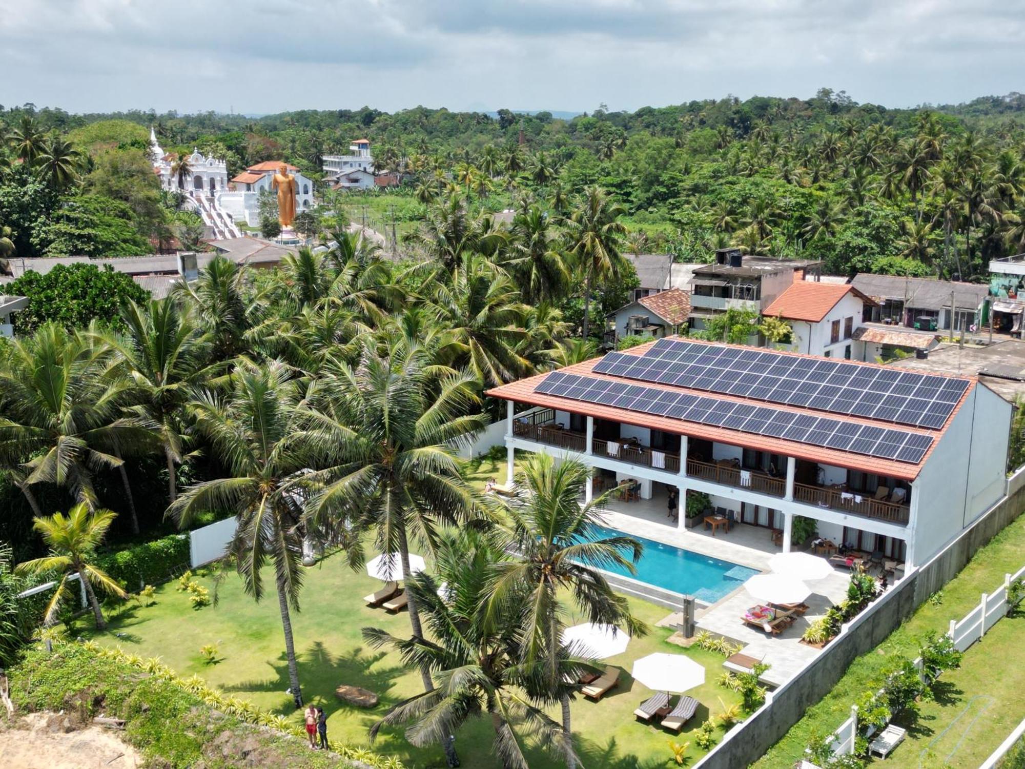 Sea Star Boutique Hotel Hikkaduwa Exterior photo